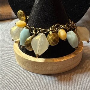 Chic Gold and Blue Beaded Bracelet
